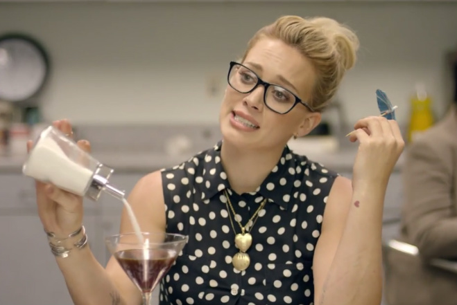 hilary-duff-chasing-the-sun-videoclipe