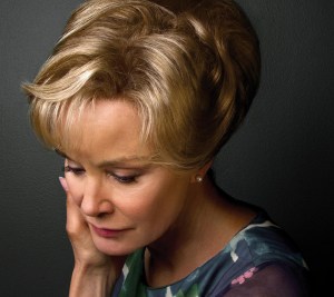 american-horror-story-constance-jessica-lange
