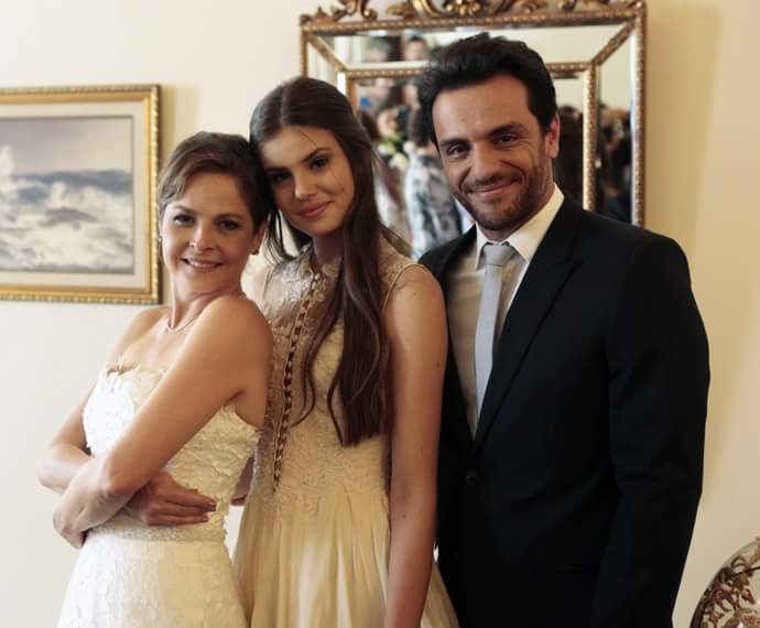 Verdades secretas Angel, Alex e Carolina
